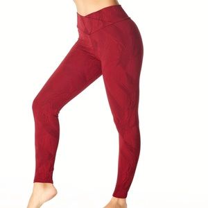 Burgundy booty by bra leggings